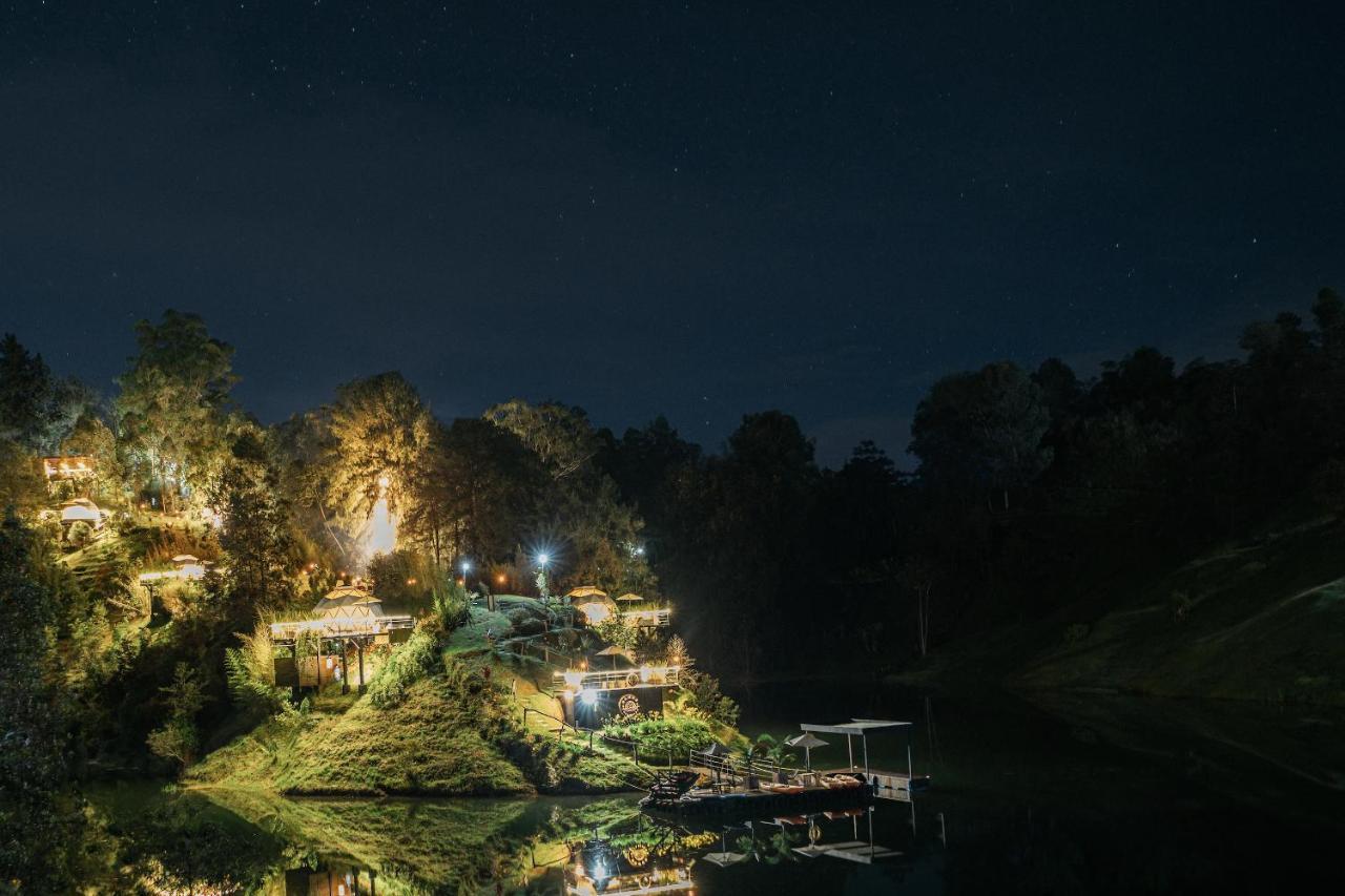 Domus Glamping Guatape Guatapé Exterior foto